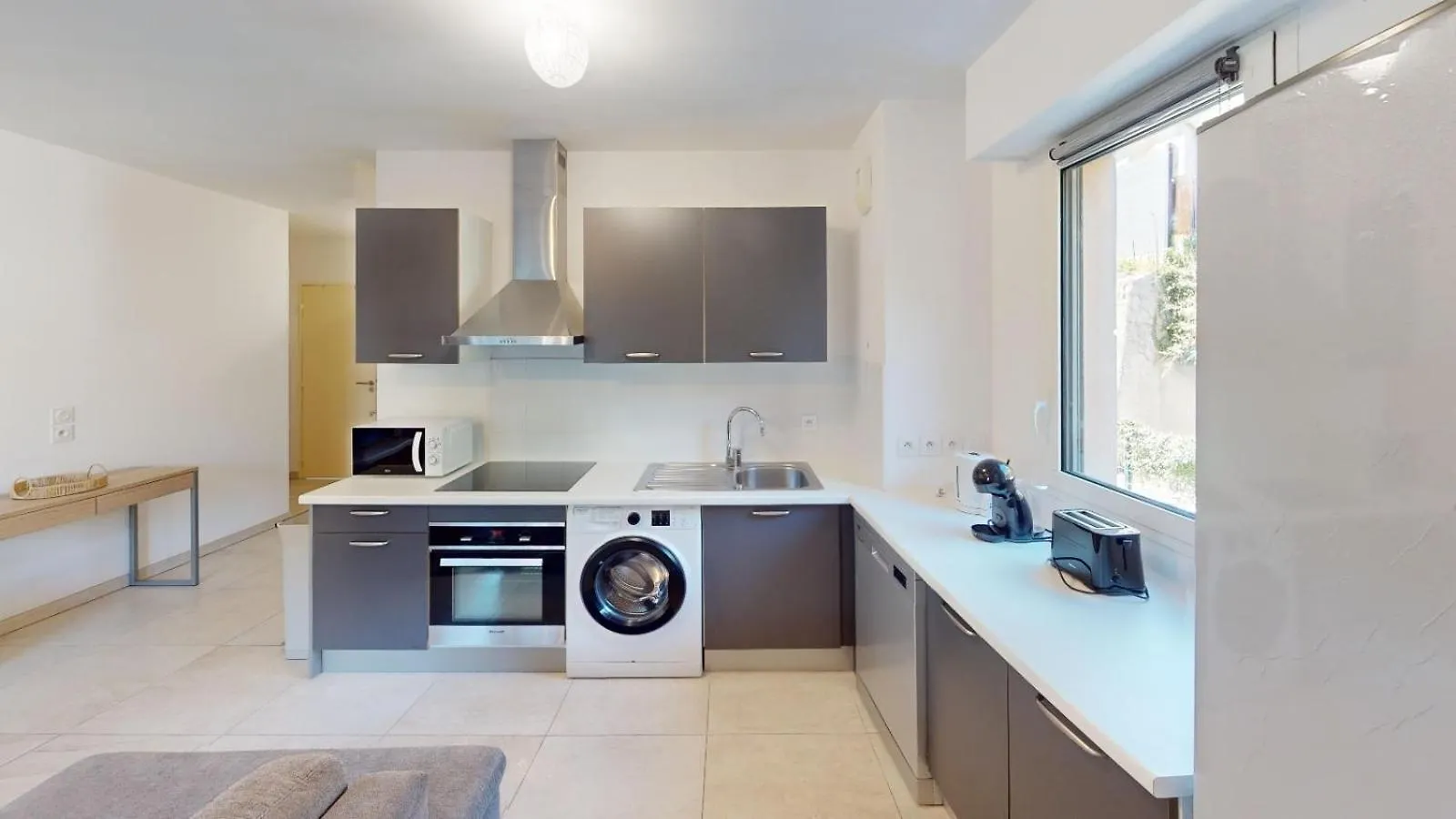 Superbe T2 Refait A Neuf Avec Balcon Vue Montagne A Un Arret De Monaco Apartment Roquebrune-Cap-Martin