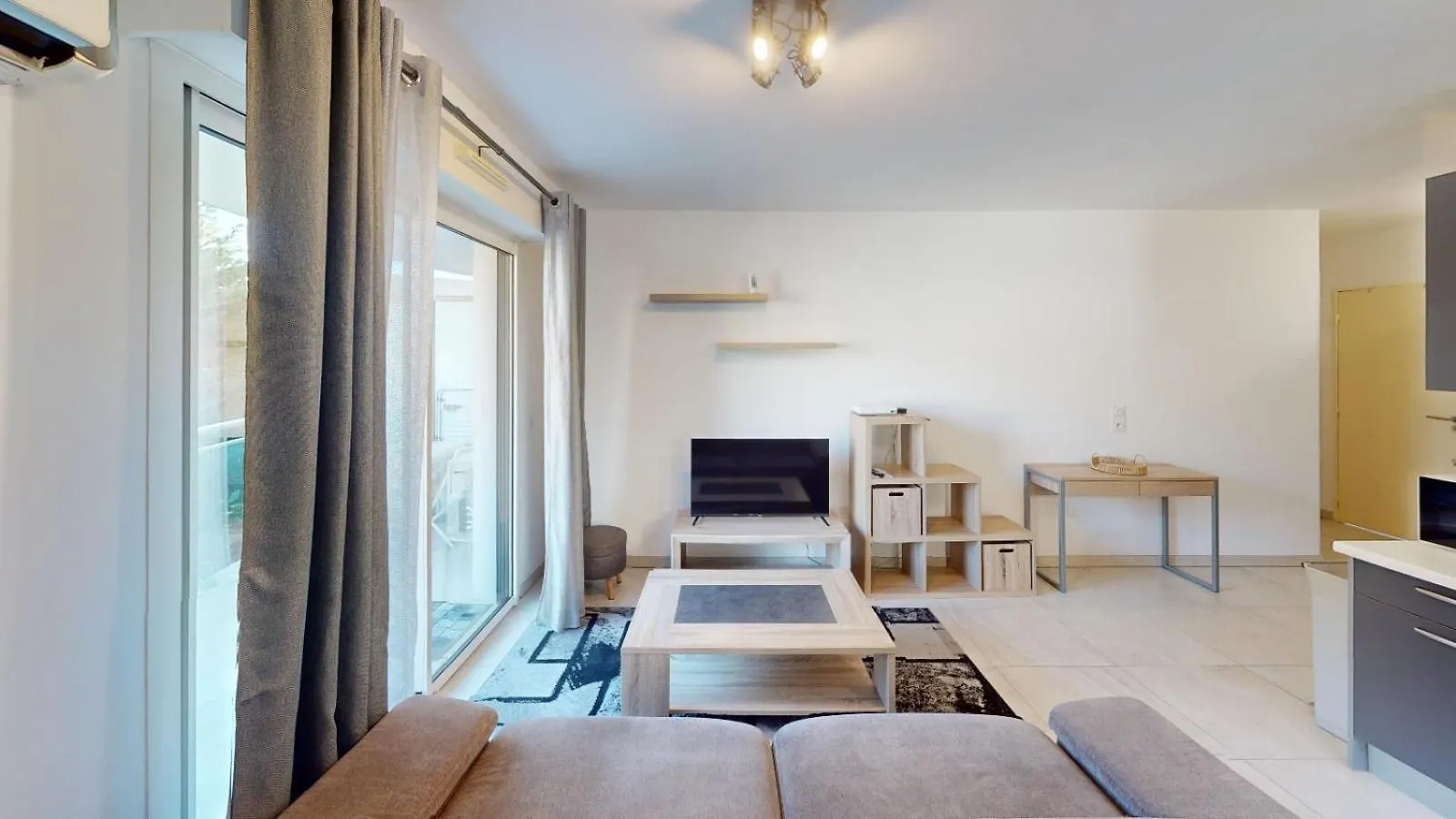 Appartamento Superbe T2 Refait A Neuf Avec Balcon Vue Montagne A Un Arret De Monaco Roccabruna